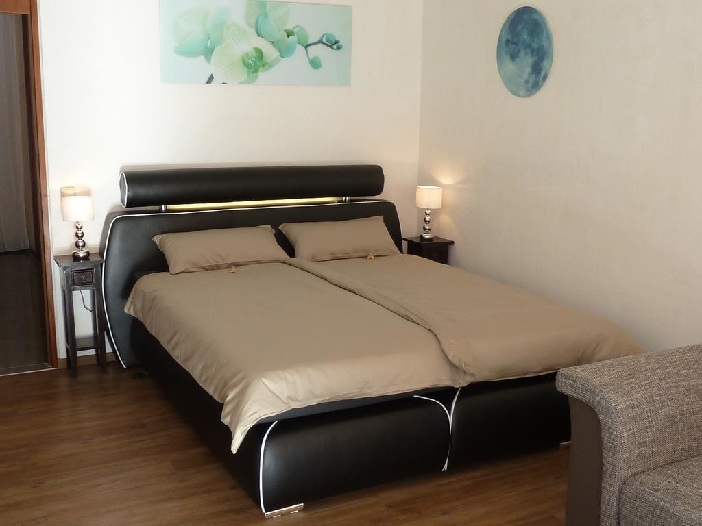 Royal Apartment *