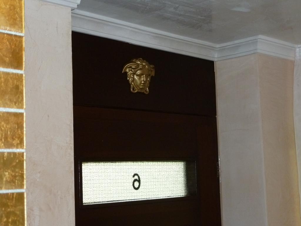Royal *